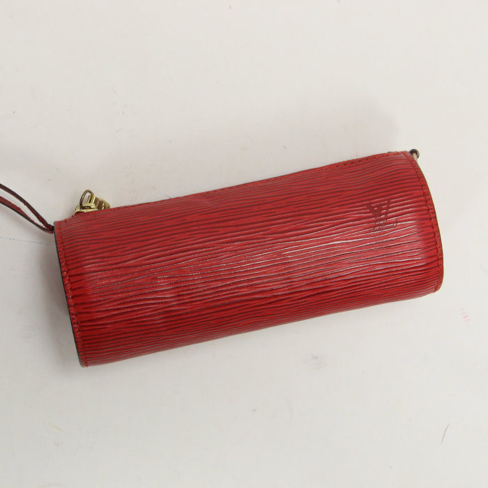 Louis Vuitton Soufflot in red epi leather - Detail D4