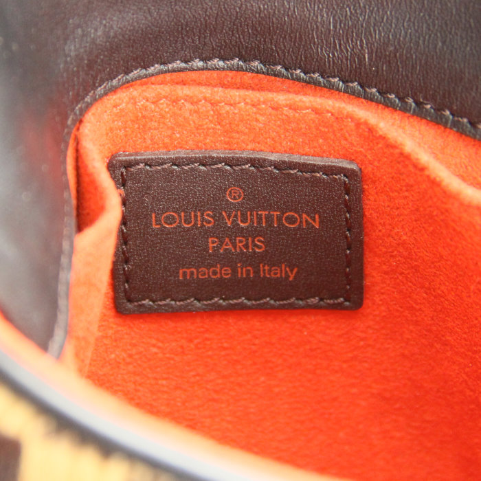 Louis Vuitton Gazelle en poulain damier et cuir marron - Detail D3
