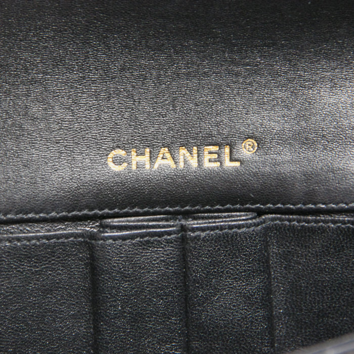 Chanel sac à main East West en cuir matelassé noir - Detail D3