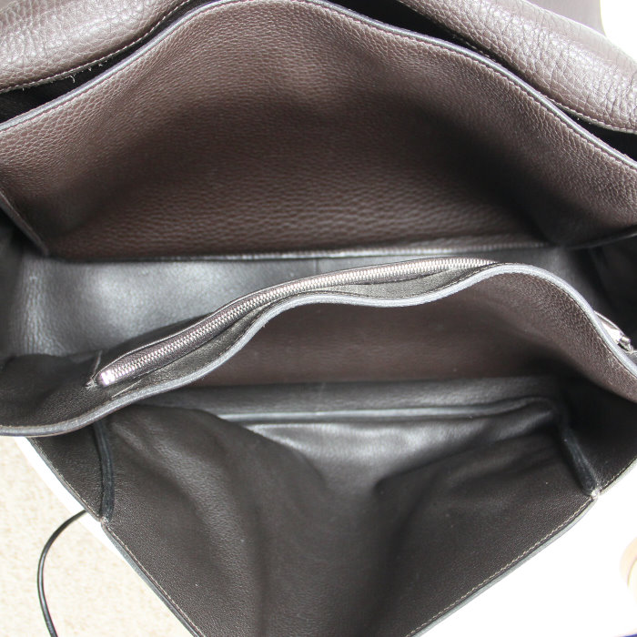 Hermès Steeve in brown leather - Detail D2