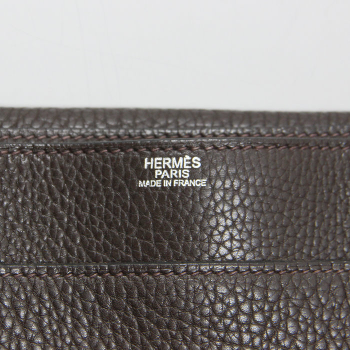 Hermès Steeve in brown leather - Detail D4