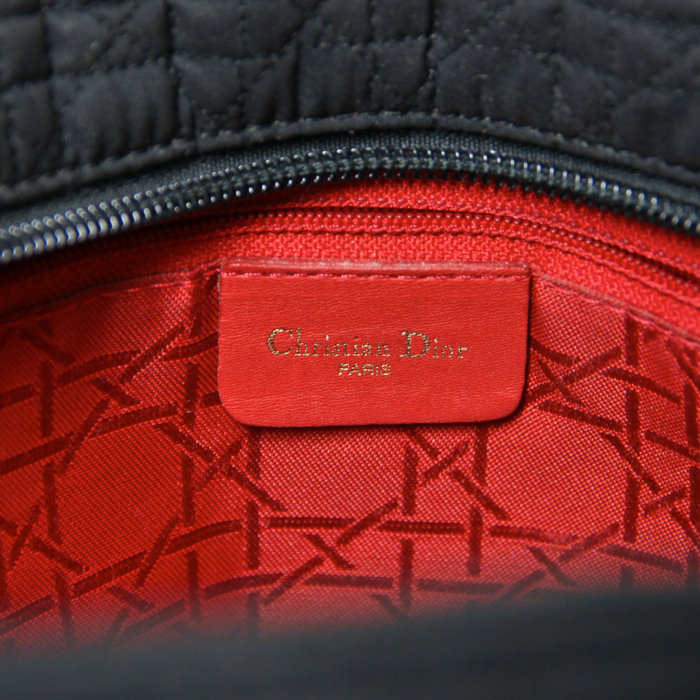 Christian Dior sac Lady Dior grand modèle en toile cannage noire  - Detail D3