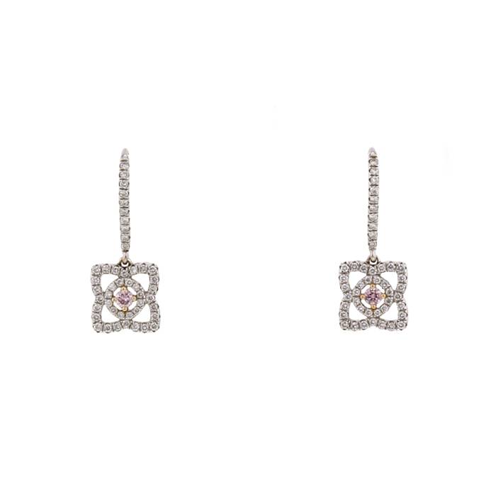 De Beers pair of white gold and diamonds Enchated Lotus earrings - 00pp
