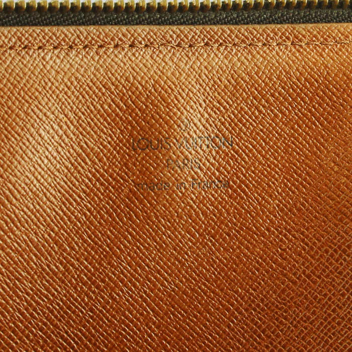 Louis Vuitton poche documents in monogram canvas - Detail D3