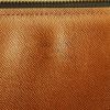 Louis Vuitton poche documents in monogram canvas - Detail D3 thumbnail