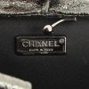 Minaudière Chanel Chanel autres sacs et maroquinerie in pelle grigia metallizzata - Detail D2 thumbnail