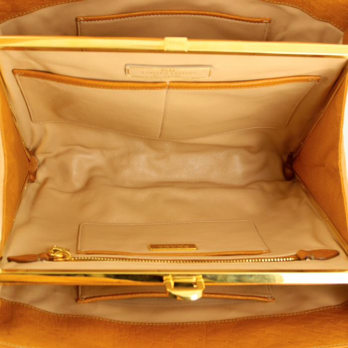 Handbag in orange ostrich leather - Detail D3