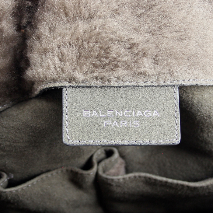 Shopping bag in khaki suede - Detail D3