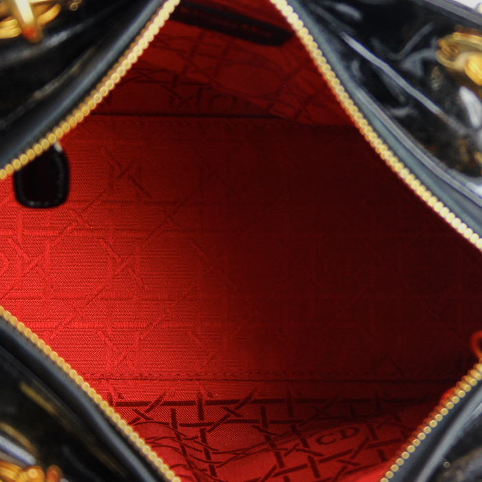 Christian Dior medium model Lady Dior in black cannage leather - Detail D3