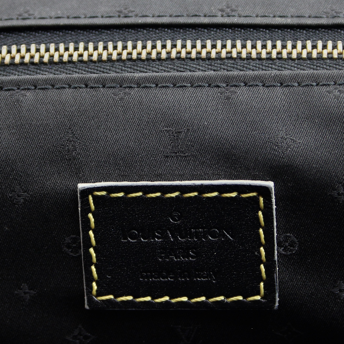 Louis Vuitton L'ingenieux en cuir noir - Detail D3