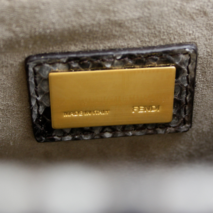 Fendi Peekaboo handbag in grey python - Detail D5
