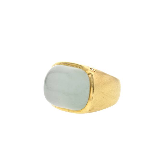 Anillo de sello en oro amarillo y cuarzo verde