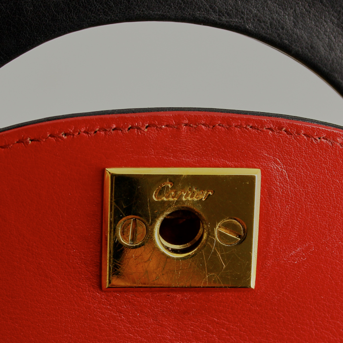 Cartier Panthère in black leather - Detail D3