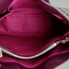 Louis Vuitton in purple epi leather - Detail D2 thumbnail