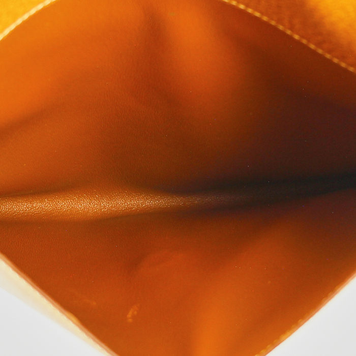 Hermes Enveloppe Briefcase in gold Pecari leather - Detail D2