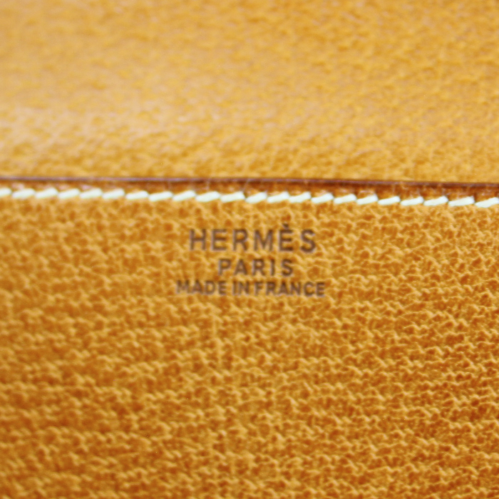 Borsa portadocumenti Hermes Enveloppe in pelle di Pecari gold - Detail D3