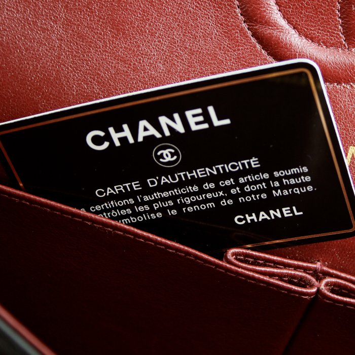 Bolso de mano Timeless en cuero acolchado negro - Detail D5