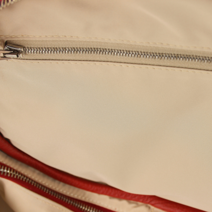 Vanity en cuir togo rouge - Detail D3