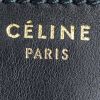 Bolso de mano Celine Luggage Micro modelo pequeño en ante caqui y cuero negro - Detail D4 thumbnail