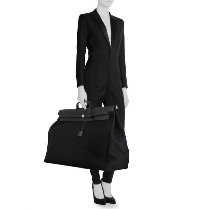 Hermès Herbag travel bag in black canvas and leather  - Detail D1