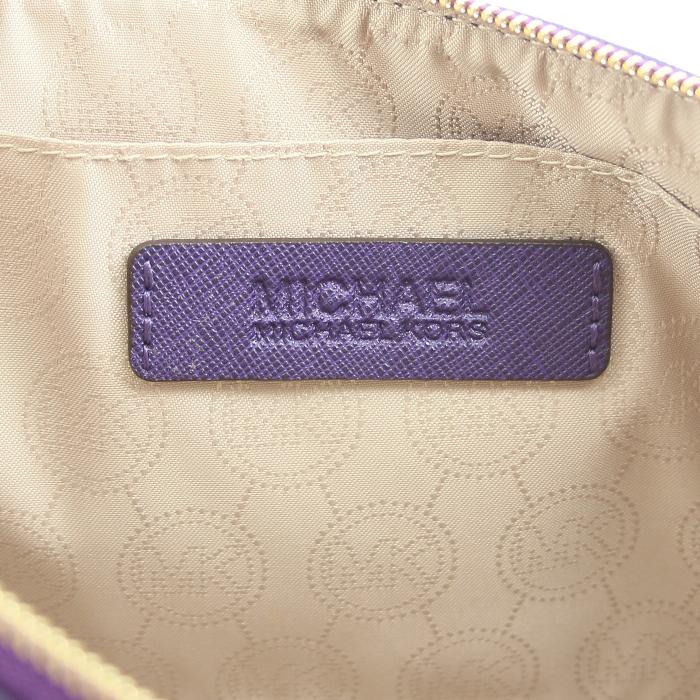 Michael Kors clutch in purple leather - Detail D3