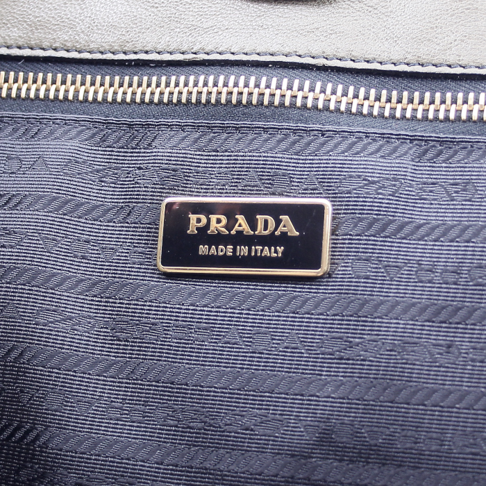 Handbag in khaki leather - Detail D3
