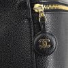 Trousse de toilette Chanel Vanity en cuir grainé noir - Detail D4 thumbnail