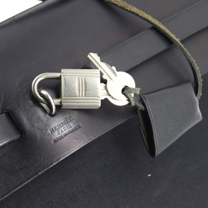 Sac de week end Hermes Herbag grand modèle en toile noire et cuir noir - Detail D5