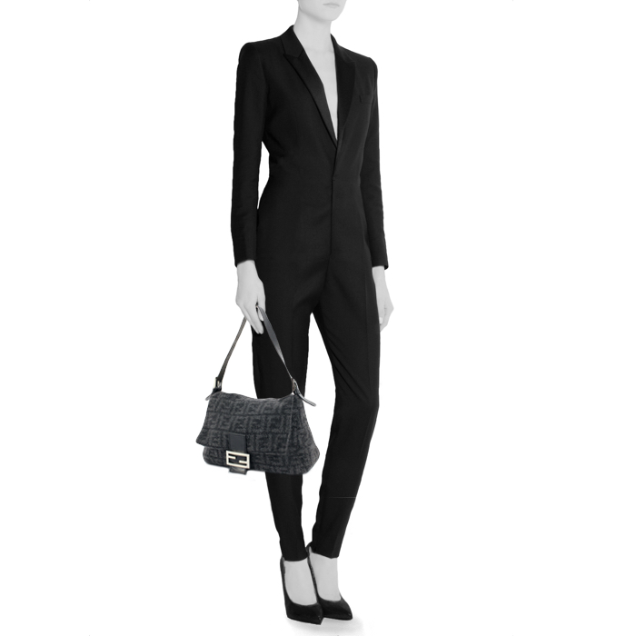 Fendi handbag in grey whool and black leather - Detail D1