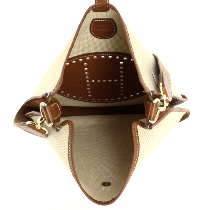 Hermes large model handbag in beige canvas and brown leather - Detail D2