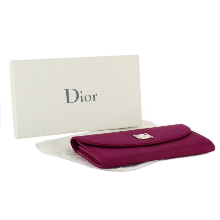Portefeuille Dior en cuir monogram fuschia - Detail D4