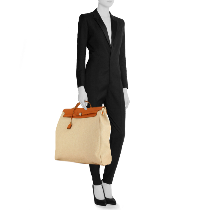 Bolsa de viaje Hermes Herbag en lona beige y cuero natural - Detail D2