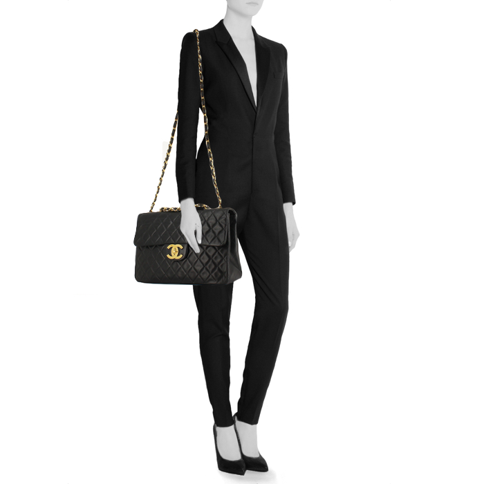 Bolso de mano Timeless Maxi Jumbo en cuero acolchado negro - Detail D1