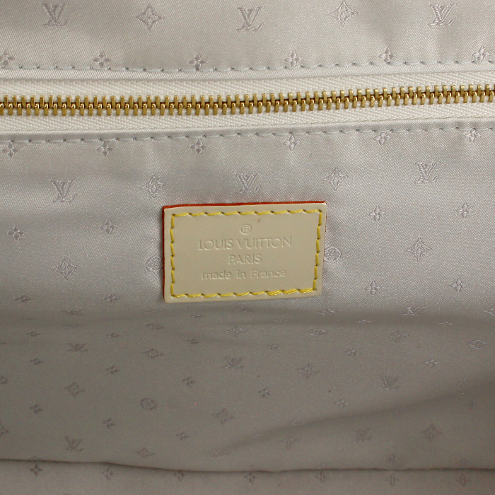 Sac à main Louis Vuitton L'Ingénieux en cuir suhali blanc - Detail D3