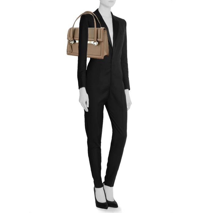 Christian Dior sac en cuir grainé taupe - Detail D1