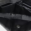 Chanel East West en cuero acolchado negro - Detail D2 thumbnail