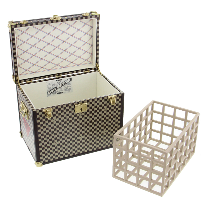 Louis Vuitton paperweights in damier resin - Detail D1