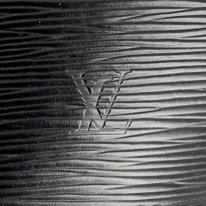 Louis Vuitton sac à main Saint Jacques petit modèle en cuir épi noir - Detail D4