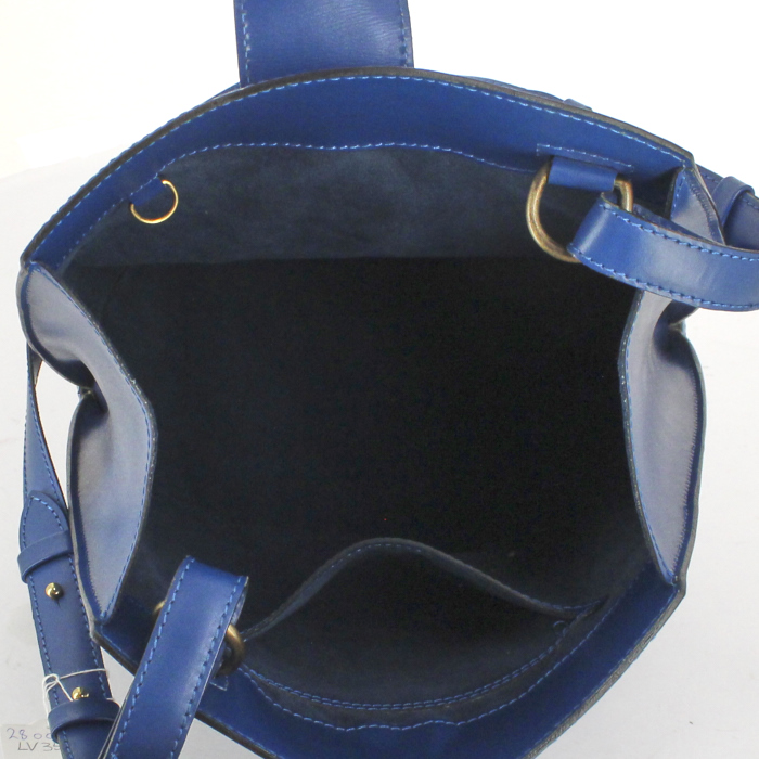 Borsa Louis Vuitton Cluny in pelle Epi blu - Detail D2