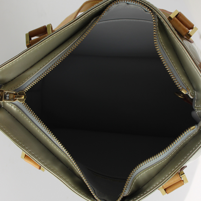Louis Vuitton Houston - Shop Bag handbag in green monogram patent leather - Detail D2