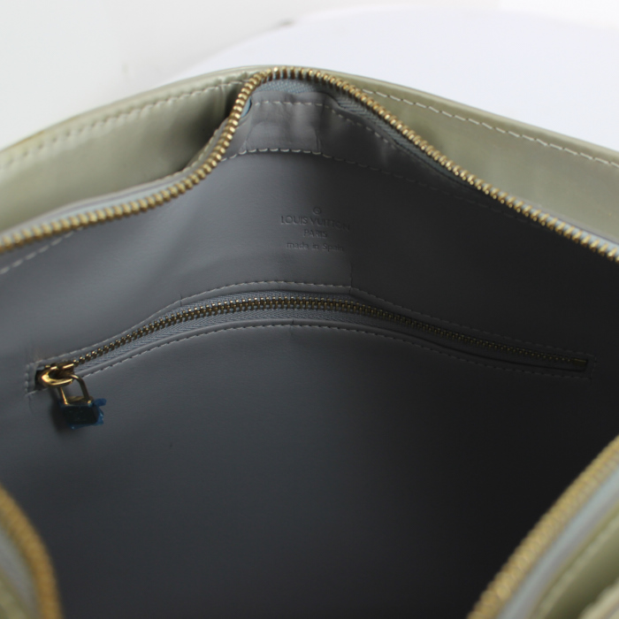 Louis Vuitton Houston - Shop Bag handbag in green monogram patent leather - Detail D3