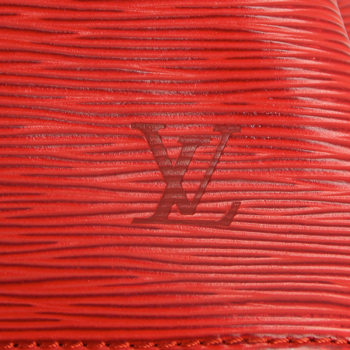 Louis Vuitton sac à main petit Noé en cuir épi rouge - Detail D3