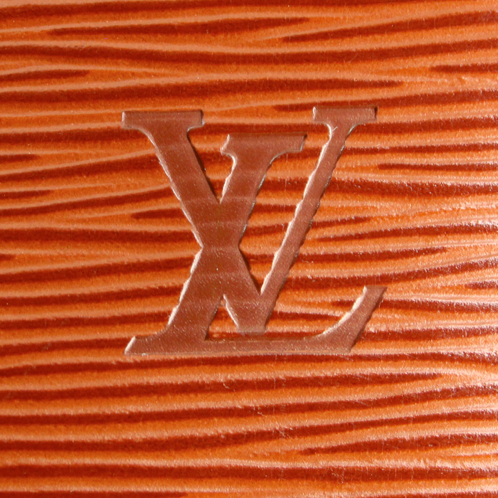 Borsa Louis Vuitton Pont Neuf in pelle Epi marrone - Detail D4
