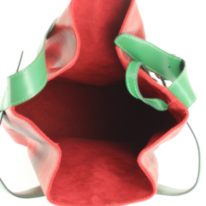 Louis Vuitton Sac d'épaule handbag in red and green bicolor epi leather - Detail D2