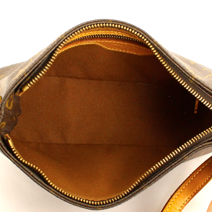 Sac à main Louis Vuitton Trotteur en toile monogram et cuir naturel - Detail D2