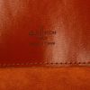 Borsa Louis Vuitton Cluny in pelle Epi marrone - Detail D3 thumbnail