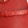 Bolso de mano Louis Vuitton Cluny en cuero Epi rojo - Detail D4 thumbnail