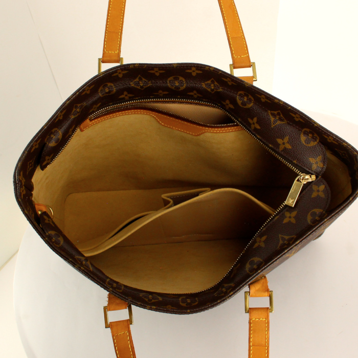 Bolso de mano Louis Vuitton Luco en lona Monogram y cuero natural - Detail D2