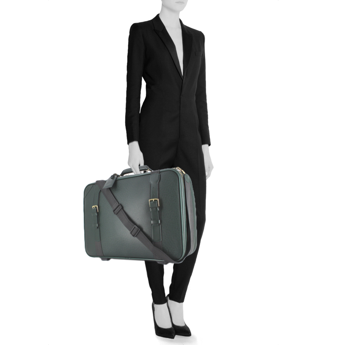 Valise Louis Vuitton Satellite en cuir taiga vert - Detail D1