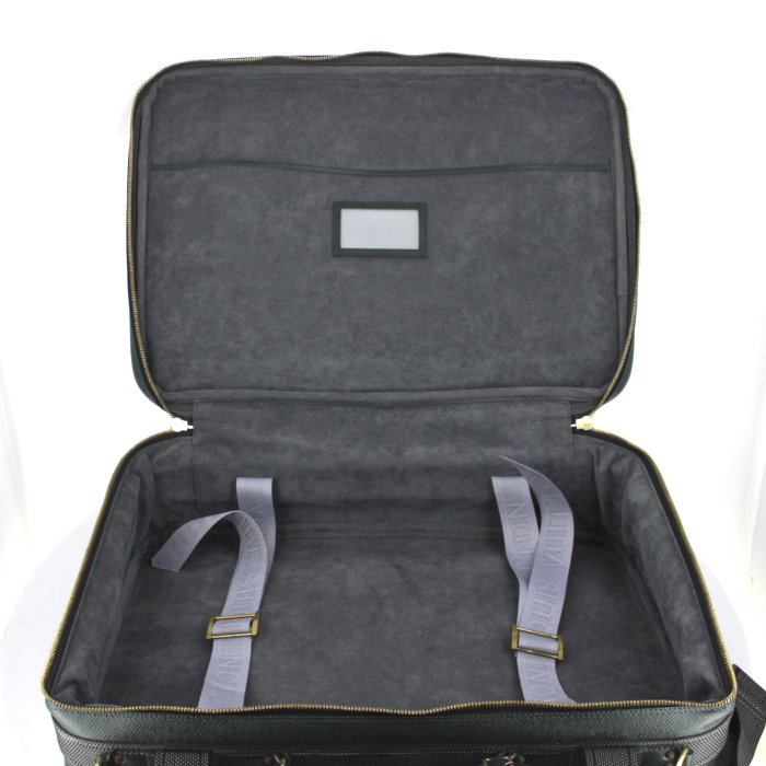 Louis Vuitton Satellite suitcase in green taiga leather - Detail D3